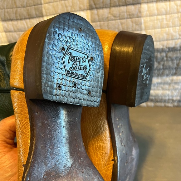 Tony Lama Men’s Roper style boot, genuine leather, minimal wear, made in the USA - Picture 2 of 4